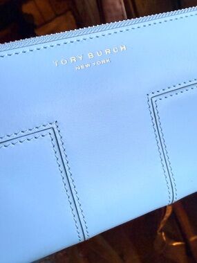 Tory Burch Block T Zip Around Continental Wallet Luna Blue